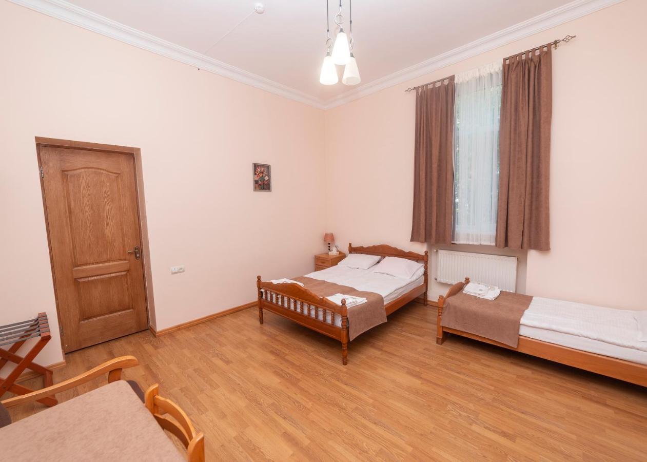 Popock Dilijan 2 Panzió Kültér fotó