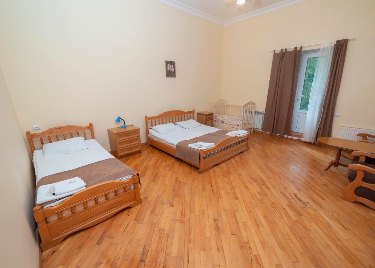 Popock Dilijan 2 Panzió Kültér fotó