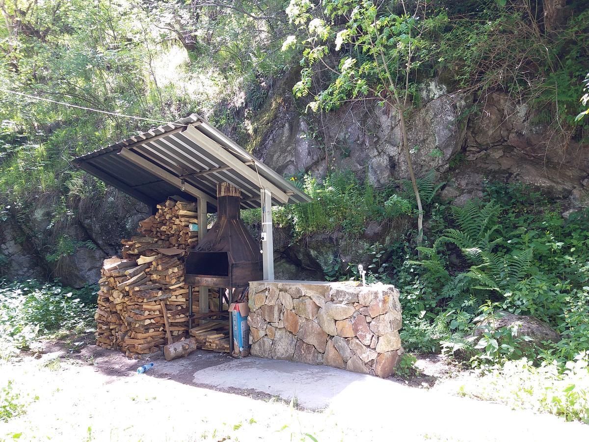 Popock Dilijan 2 Panzió Kültér fotó